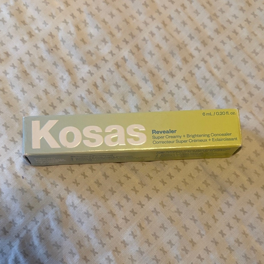 Kosas Revealer Concealer in medium tan with olive undertones charmed 060